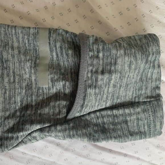 Nike Running Sweater - Picture 4 of 4